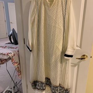 Junaid Jamshaid Suit